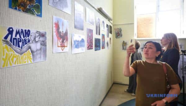 У Харкові презентували меморіальну експозицію на честь загиблої від рук Росії художниці&hellip;