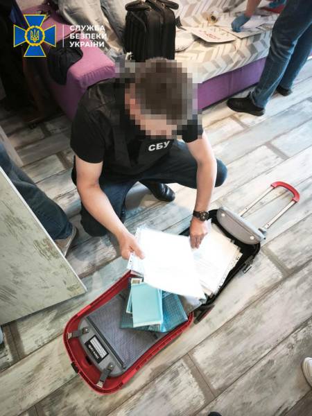 На Київщині затримали співвласників підприємств через фінансування «силовиків ЛНР» 6 На Київщині затримали співвласників підприємств через фінансування «силовиків ЛНР» 6