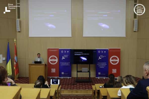 Професор Единбурзького університету Чарльз Кокелл прочитав відкриту лекцію в КНУ ім.Тараса Шевченка 7 Професор Единбурзького університету Чарльз Кокелл прочитав відкриту лекцію в КНУ ім.Тараса Шевченка 7