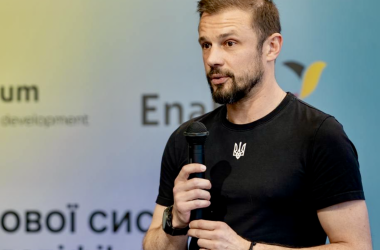 ГОЛОВНА 63 Рада закликає відновити конкурсний добір керівників шкіл.