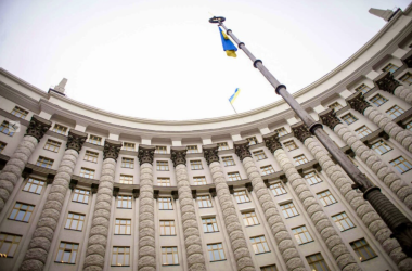 Вишам виділять 1,1 мільярда на забезпечення стабільного навчання взимній період.