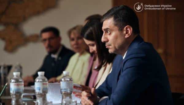 ГОЛОВНА 34 Лубінець вказав Лісовому на проблеми з реформою старшої школи та підготовкою до НМТ