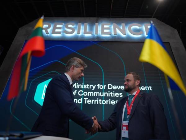 Україна й Литва домовилися розвивати співпрацю громад 5