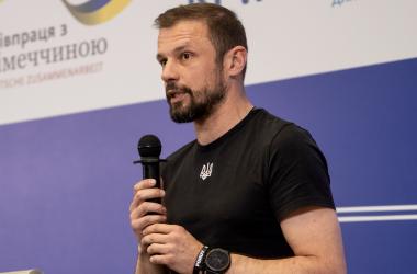 ГОЛОВНА 56 Голова комітету з питань освіти Верховної Ради готовий дати свідчення…