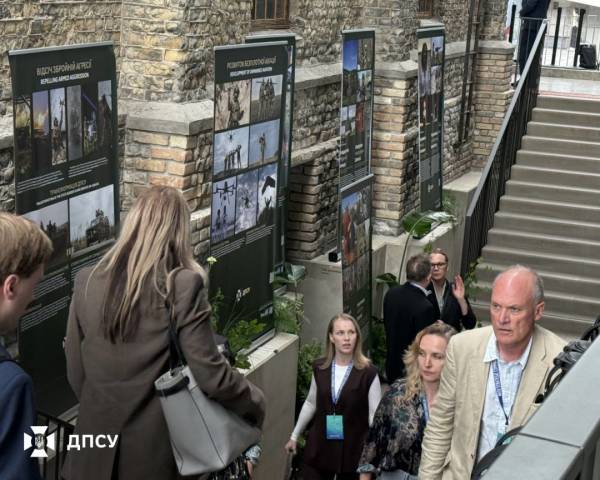 Фотовиставка, що вшановує українських прикордонників, була відкрита в Латвії. 10 Фотовиставка, що вшановує українських прикордонників, була відкрита в Латвії. 10