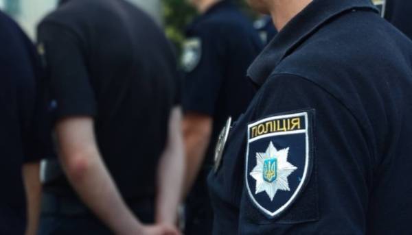 Рада ухвалила закон про підвищення зарплати поліцейським 7 Рада ухвалила закон про підвищення зарплати поліцейським 7
