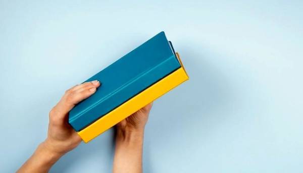 Український інститут книги сподівається розширити програму перекладу українських книг за кордоном.