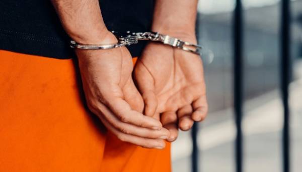 В Україні затримали двох іноземців, яких Інтерпол розшукував за вбивства