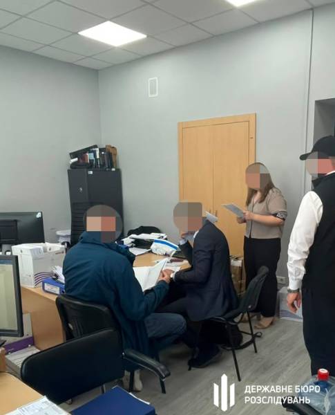 Приховали ₴21,3 мільйона ПДВ: у справі про непридатні міни для ЗСУ викрили ще один епізод 6 Приховали ₴21,3 мільйона ПДВ: у справі про непридатні міни для ЗСУ викрили ще один епізод 6