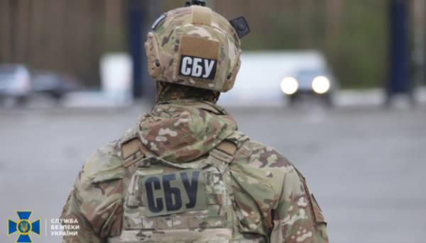 Планували підірвати військового в авто біля Майдану: СБУ затримала російських агенток