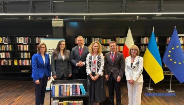 У Гданську запущено «Українську книжкову полицю» 4