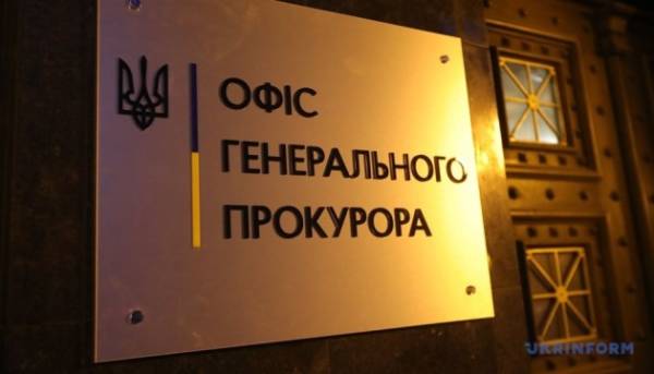 ГОЛОВНА 40 Ексдиректорка маріупольського музею, яка передала росіянам картини Айвазовського та Куїнджі, отримала підозру.