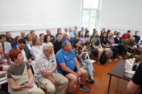 У Вінниці представили книгу про Івана Богуна 10