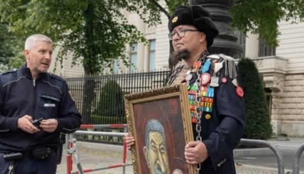 ГОЛОВНА 41 У Польщі найманий убивця вбив художника-опозиціонера з Росії.
