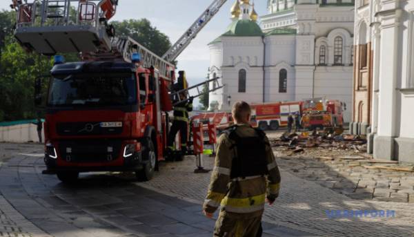 Національна комісія ЮНЕСКО очікує від керівництва відповіді на ракетний удар Росії по Києво-Печерській лаврі. 27 Національна комісія ЮНЕСКО очікує від керівництва відповіді на ракетний удар Росії по Києво-Печерській лаврі. 27
