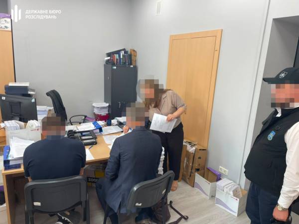 Приховали ₴21,3 мільйона ПДВ: у справі про непридатні міни для ЗСУ викрили ще один епізод 8 Приховали ₴21,3 мільйона ПДВ: у справі про непридатні міни для ЗСУ викрили ще один епізод 8
