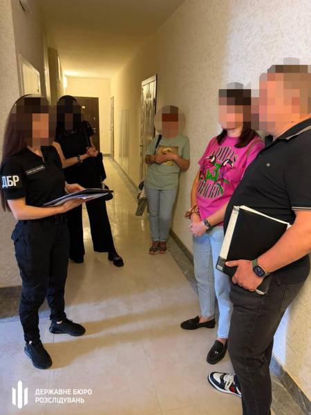 Закупівлі для ЗСУ: львівським бізнесменам і експосадовцю Міноборони оголосили нові підозри 8 Закупівлі для ЗСУ: львівським бізнесменам і експосадовцю Міноборони оголосили нові підозри 8