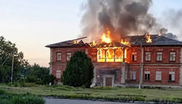 ГОЛОВНА 26 Російські війська знищили давню садибу Миклашевських на Запоріжжі