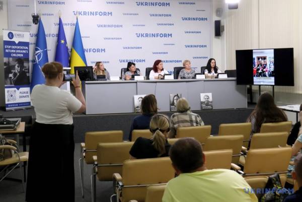 Росіяни незаконно вивезли 84 вихованців інтернату в Олешках: активісти встановили місцезнаходження 46 дітей 9 Росіяни незаконно вивезли 84 вихованців інтернату в Олешках: активісти встановили місцезнаходження 46 дітей 9
