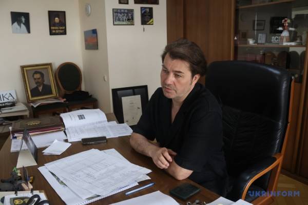Маріуполь у виставі «Одіссея. Меотида» Івана Уривського стає Ітакою 16 Маріуполь у виставі «Одіссея. Меотида» Івана Уривського стає Ітакою 16