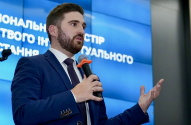 Ще один помічник з команди Лісового покидає Міністерство освіти і науки