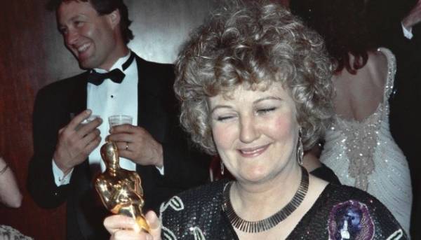 ГОЛОВНА 41 Померла володарка «Оскара» Бренда Фрікер
