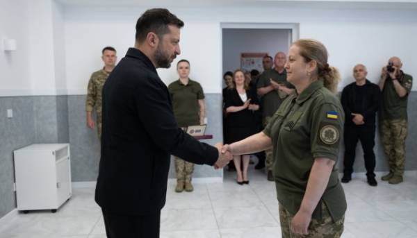 ГОЛОВНА 21 Зеленський в Одесі вручив нагороди пораненим захисникам