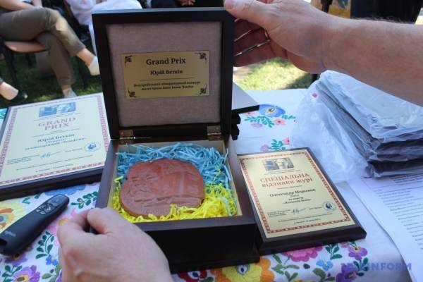 На фестивалі "Чендей" в Ужгороді київські учасники здобули переважну більшість перемог. 16
