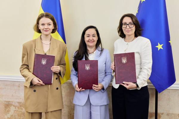ЮНЕСКО сприятиме відновленню будівель бібліотеки Короленка в Харкові, які постраждали від російських нападів 10