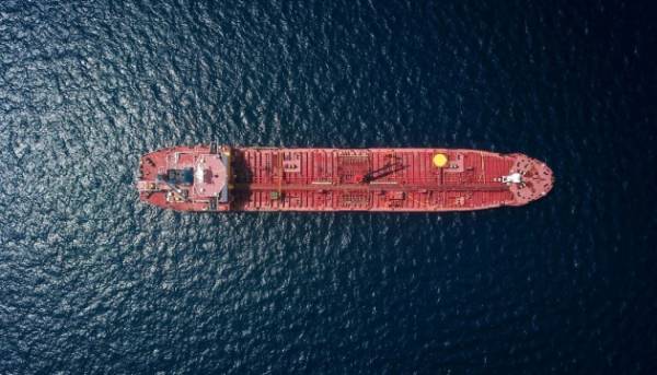 Іран атакував нафтові танкери в Ормузькій протоці, постраждали двоє українців