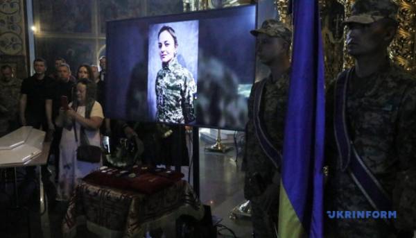 У Києві попрощалися з комунікаційницею УДО Валентиною Савіцькою, яка загинула внаслідок удару РФ