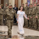 Зеленський зустрівся з поліцейськими та відзначив їх державними нагородами 16 Зеленський зустрівся з поліцейськими та відзначив їх державними нагородами 16