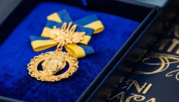 ГОЛОВНА 40 Зеленський видав указ: тепер архітектура буде серед номінацій премії імені Шевченка