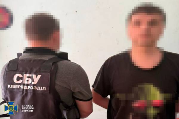 СБУ затримала підприємицю, яка закликала росіян вдарити по Урядовому кварталу в Києві 7 СБУ затримала підприємицю, яка закликала росіян вдарити по Урядовому кварталу в Києві 7