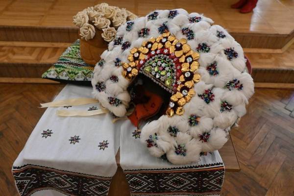 Створення вінка з пір'я в прикарпатському селі внесли до списку нематеріальної культурної спадщини. 4