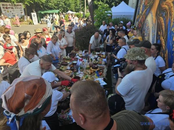Як приготувати борщ з язиком, бахмутський борщ та борщ з червоним вином 47 Як приготувати борщ з язиком, бахмутський борщ та борщ з червоним вином 47