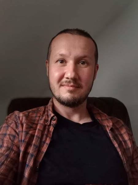 На війні загинули поет, перекладач та музикознавець Ігор Ходжаніязов 7 На війні загинули поет, перекладач та музикознавець Ігор Ходжаніязов 7