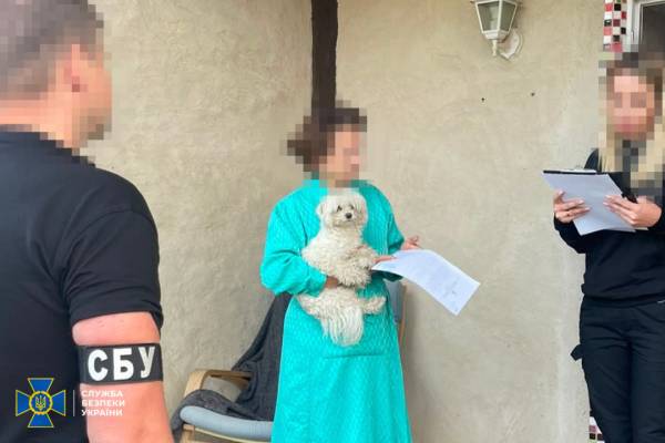 СБУ затримала підприємицю, яка закликала росіян вдарити по Урядовому кварталу в Києві 6 СБУ затримала підприємицю, яка закликала росіян вдарити по Урядовому кварталу в Києві 6
