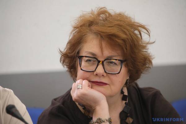 Чого прагне сучасний театр і що він знаходить у «Енеїді»? Феномен «Енеїдобуму» в умовах війни 46 Чого прагне сучасний театр і що він знаходить у «Енеїді»? Феномен «Енеїдобуму» в умовах війни 46