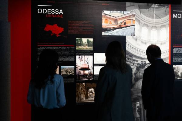 Олена Зеленська у Парижі зустрілася з гендиректором ЮНЕСКО 6