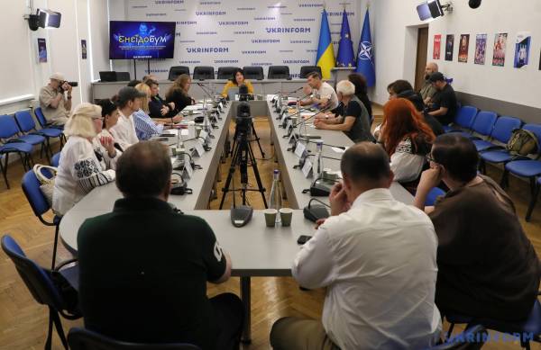 Чого прагне сучасний театр і що він знаходить у «Енеїді»? Феномен «Енеїдобуму» в умовах війни 43 Чого прагне сучасний театр і що він знаходить у «Енеїді»? Феномен «Енеїдобуму» в умовах війни 43