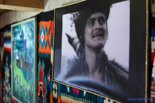 Іван Миколайчук: опір через мову, мелодії та заклики до роздумів 30 Іван Миколайчук: опір через мову, мелодії та заклики до роздумів 30