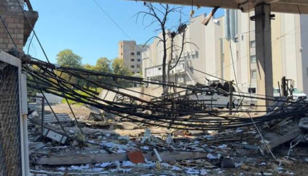У Києві через нічний напад постраждала редакція одного з видавництв.