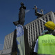 Пам'ятник Лесі Українці в Києві зазнав очищення. 32
