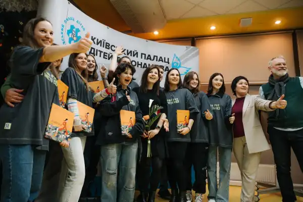 «Місто має їх»: як українські школярі трансформують свої міста 15 «Місто має їх»: як українські школярі трансформують свої міста 15