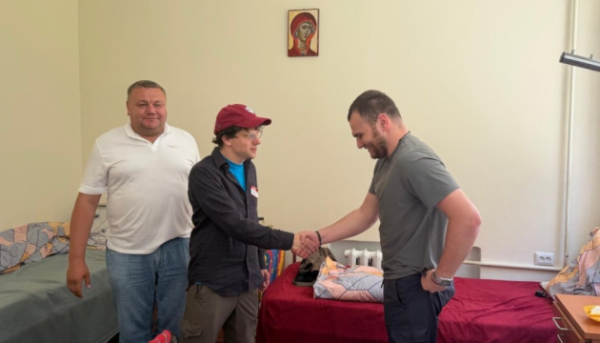 Голлівудський актор Джессі Айзенберг відвідав санаторій Держприкордонслужби