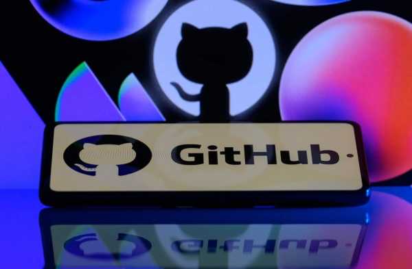 Число комітів на GitHub за чотири місяці зросло вдвічі