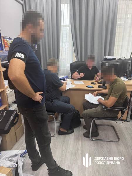 Майже ₴21 мільйон необґрунтованих активів: екскомандувачу логістики Повітряних сил повідомили про підозру 5 Майже ₴21 мільйон необґрунтованих активів: екскомандувачу логістики Повітряних сил повідомили про підозру 5
