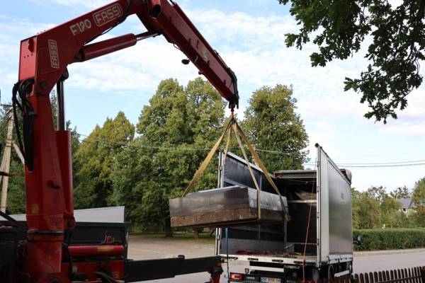 Пам’ятник з могили Євгена Коновальця у Роттердамі прибув на Львівщину 25 Пам’ятник з могили Євгена Коновальця у Роттердамі прибув на Львівщину 25