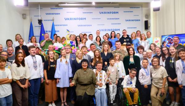 У Києві представили культурно-мистецьку ініціативу «Коло незламних» для всіх 30